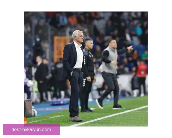 穆里尼奥与球员关系升温，新战术发挥稳健表现亮眼